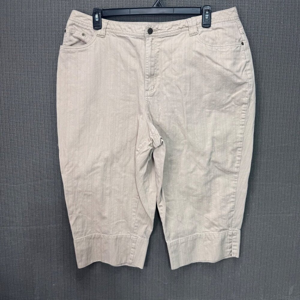 Relativity Womens plus size 20W Beige Bermuda Shorts Cotton Caprice